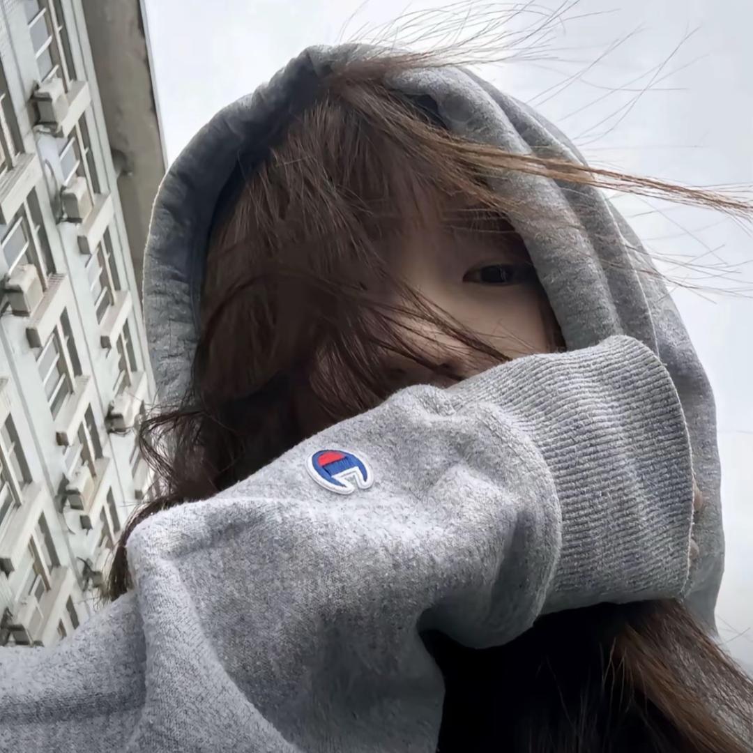 老公站街我数钱