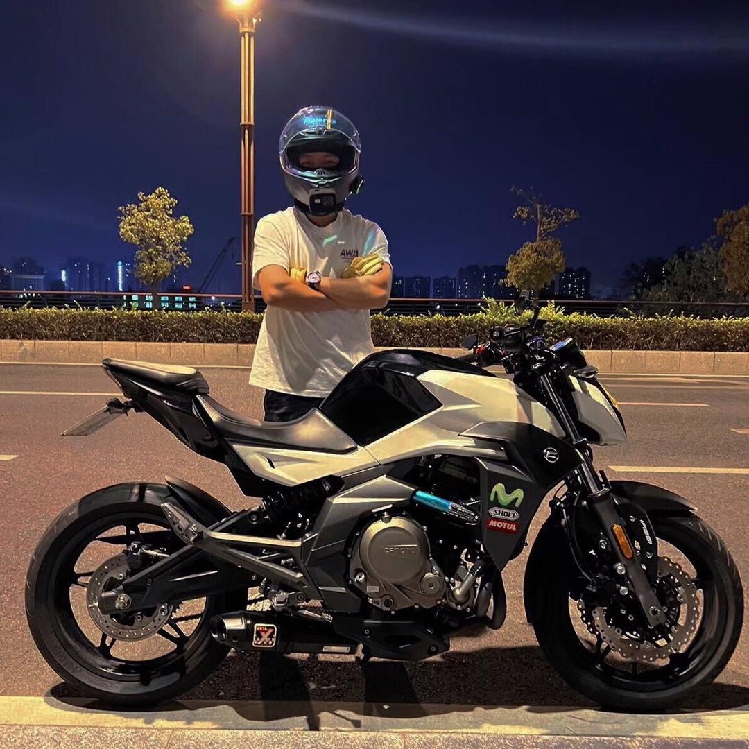 地上飞机 增肌版