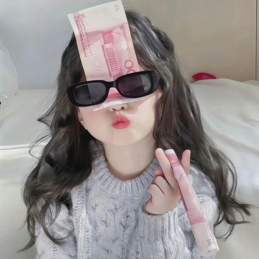 捏我小肥脸🤗