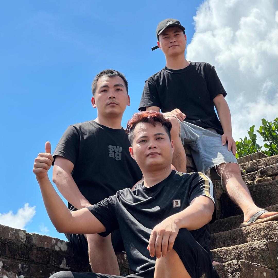 合罗兄弟（乡村生活）