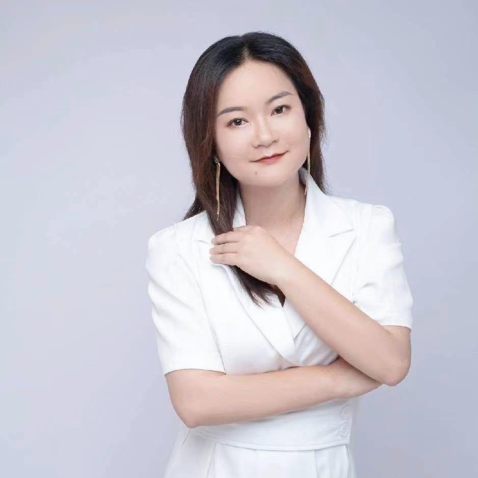 六盘水做门窗的小龙女