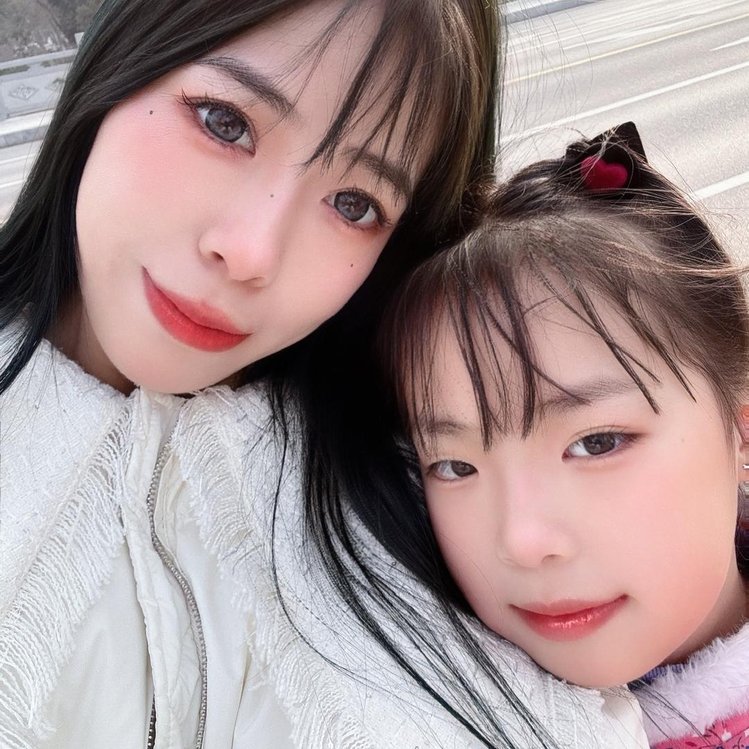 甲辰Long童装实体一店