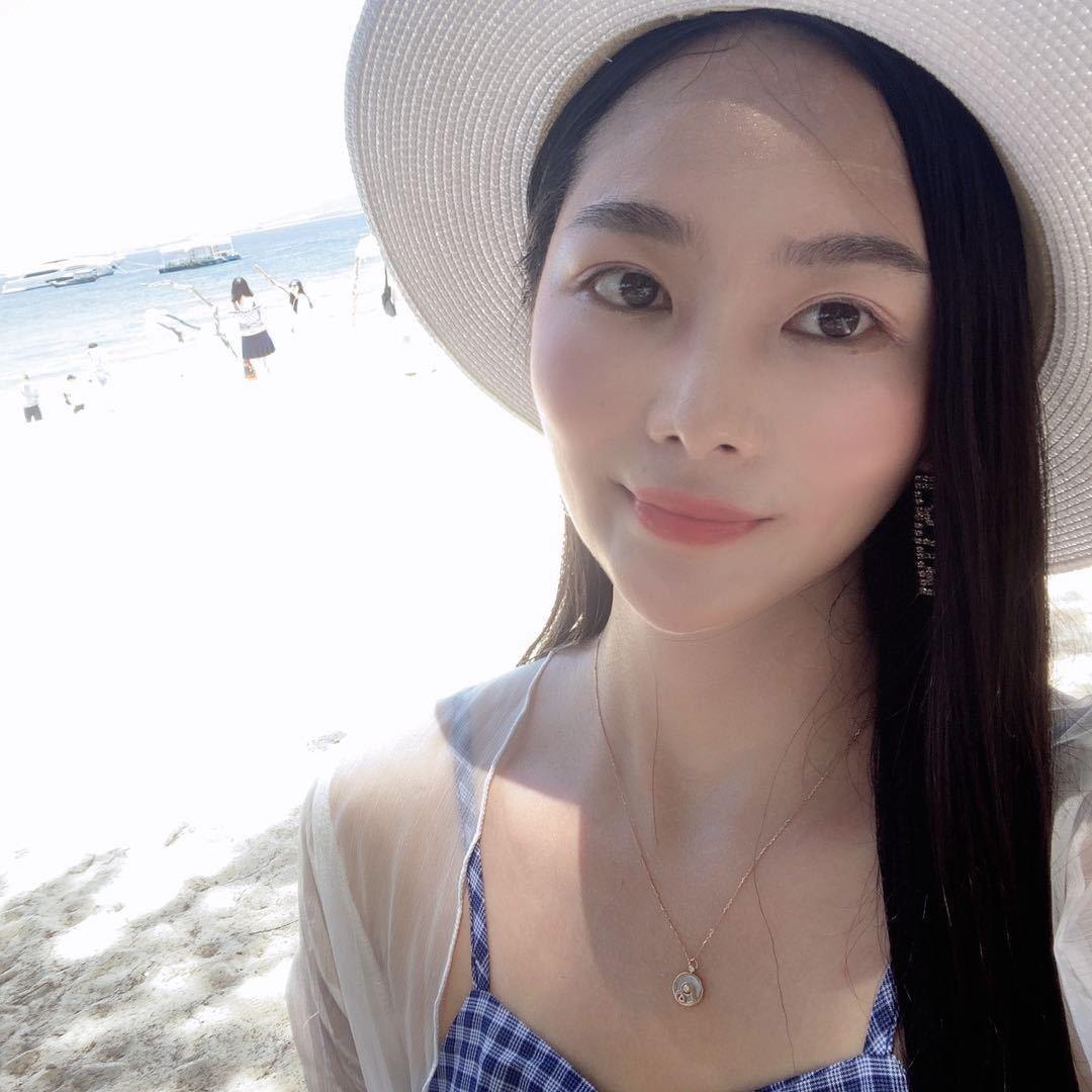 蚝横大排档经济园店张姐