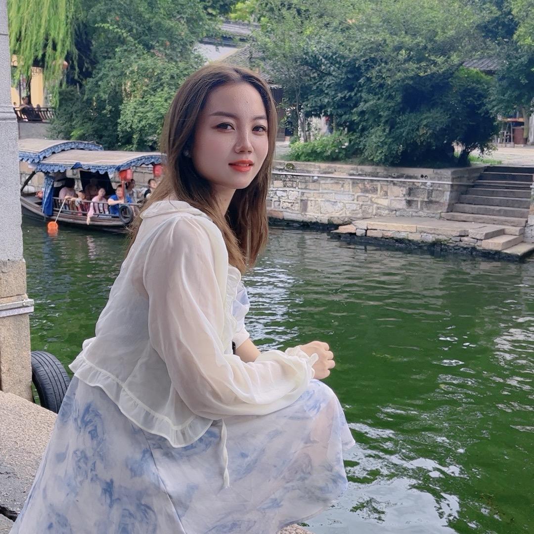 纯纯