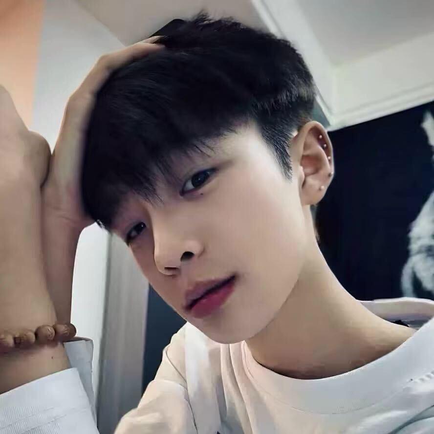 男二