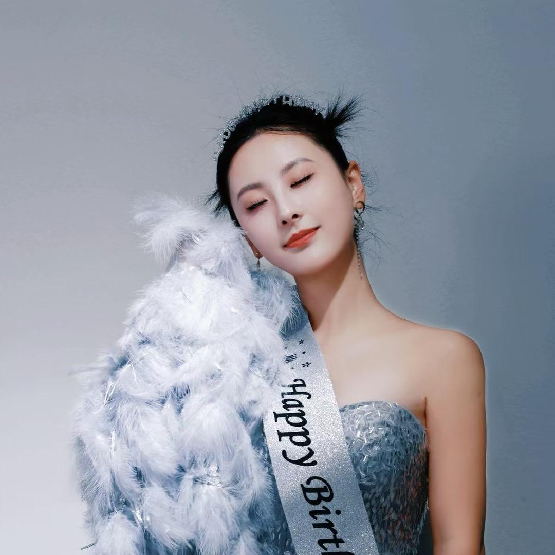 ꒰ঌ董董（北京版）໒꒱