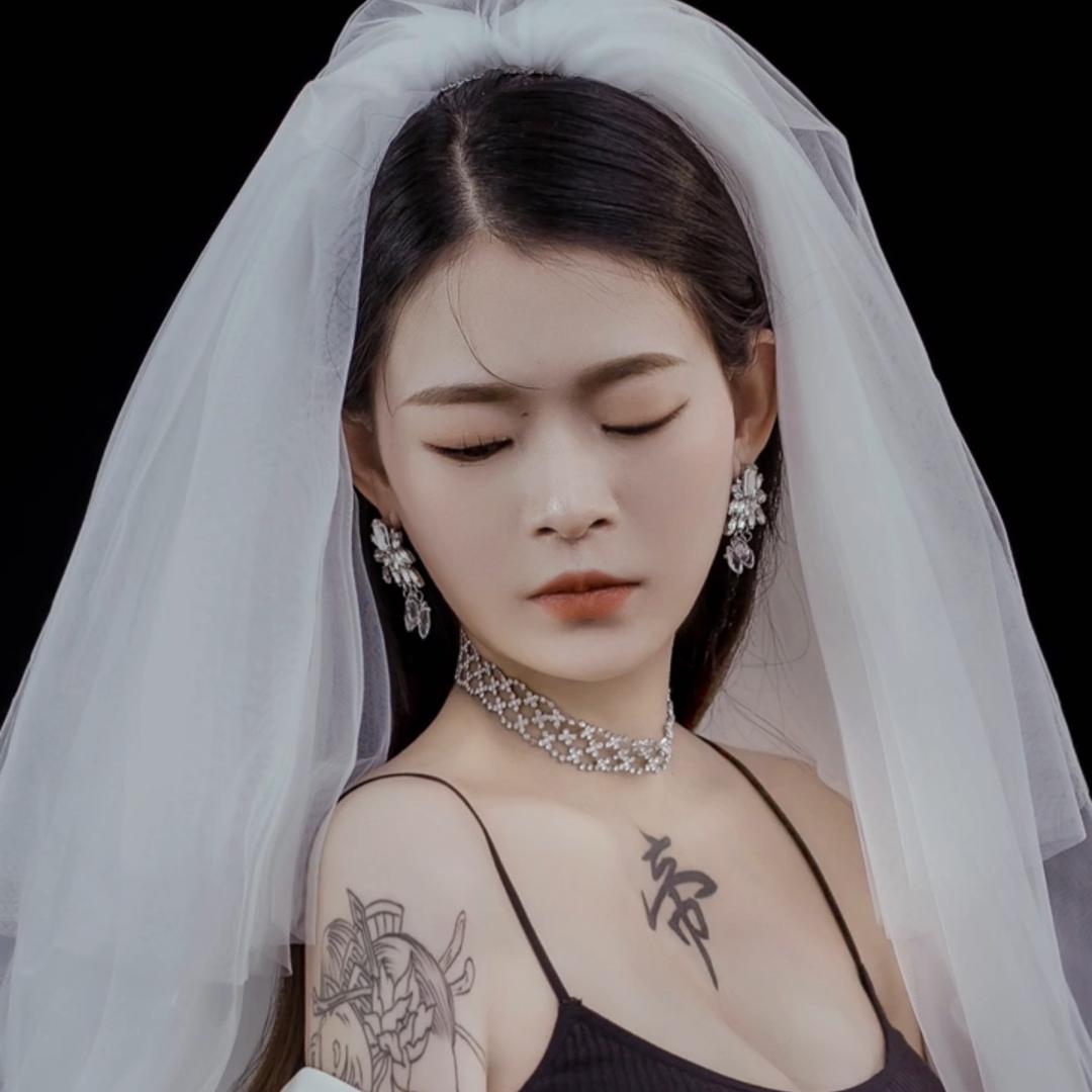 李 漂 亮🐍