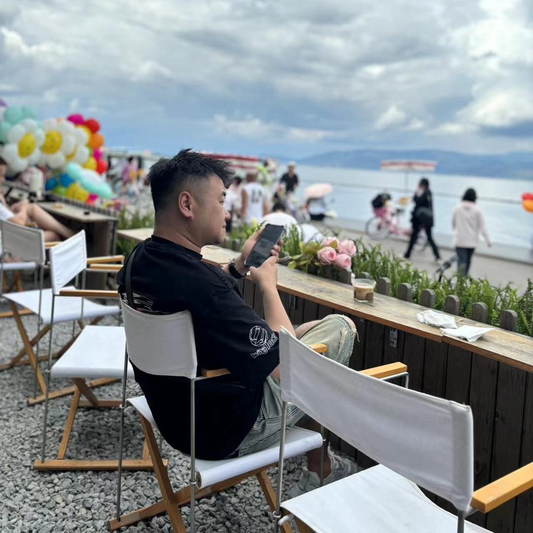 哟丶马先生