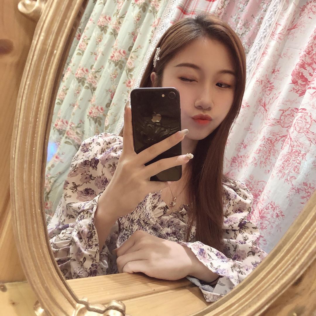 郑琪静美甲美睫