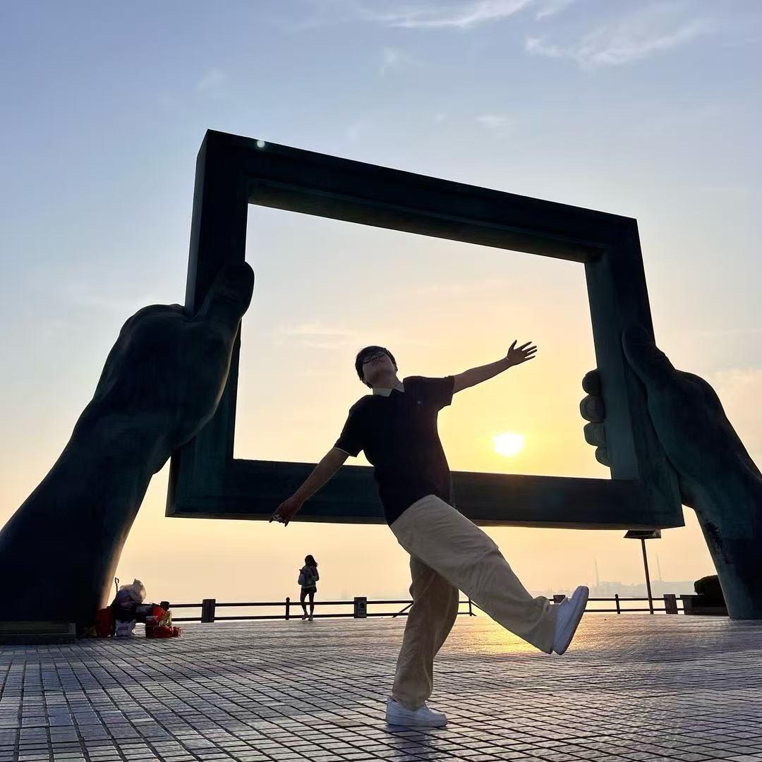 怎么还不下班？？