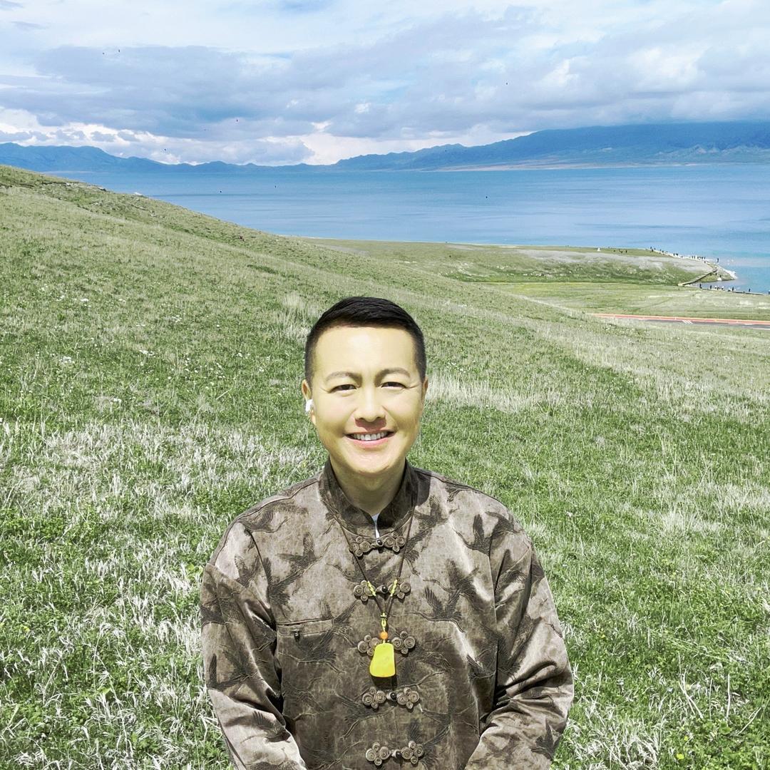 山峰师兄叫山长峰