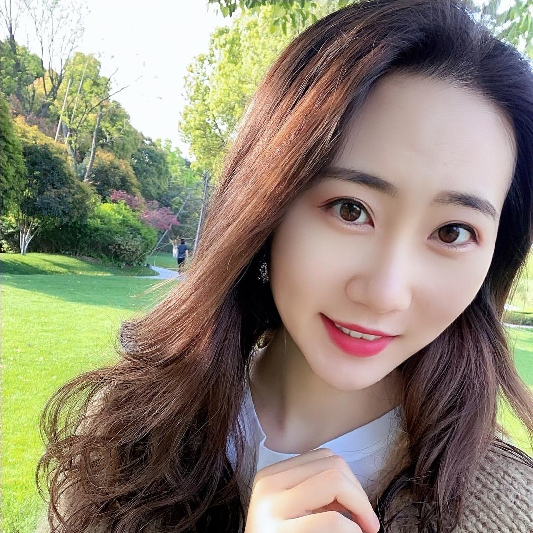 没错！是笑笑吖～