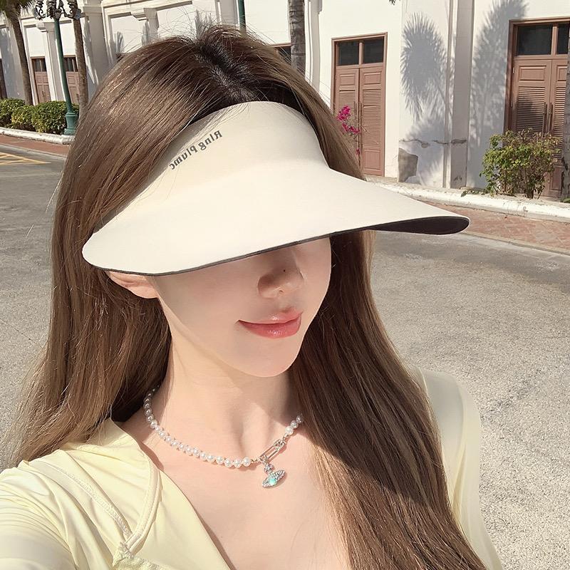 元菲璐台州芸璐贸易有限公司服饰配件专卖店