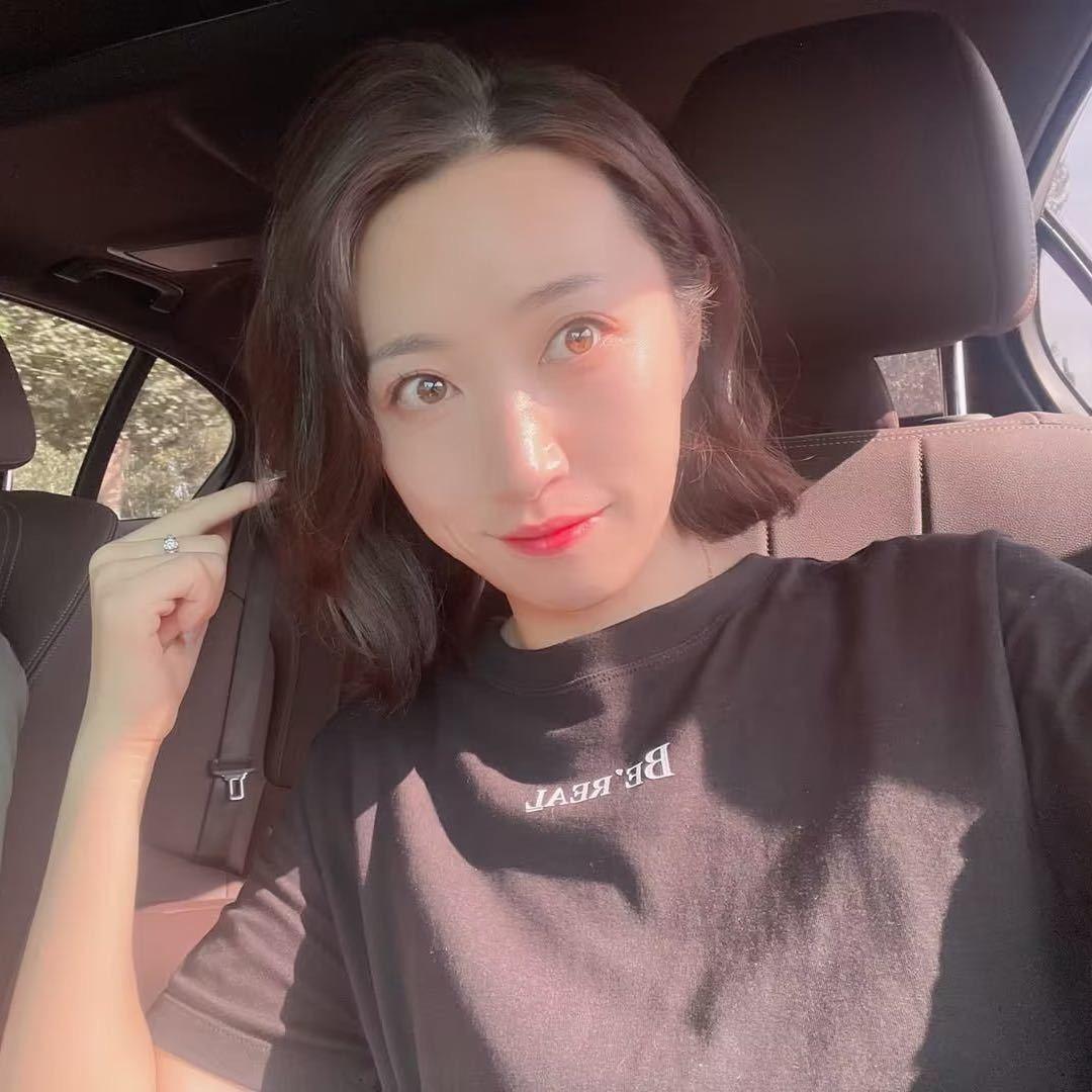 殡仪馆 美女