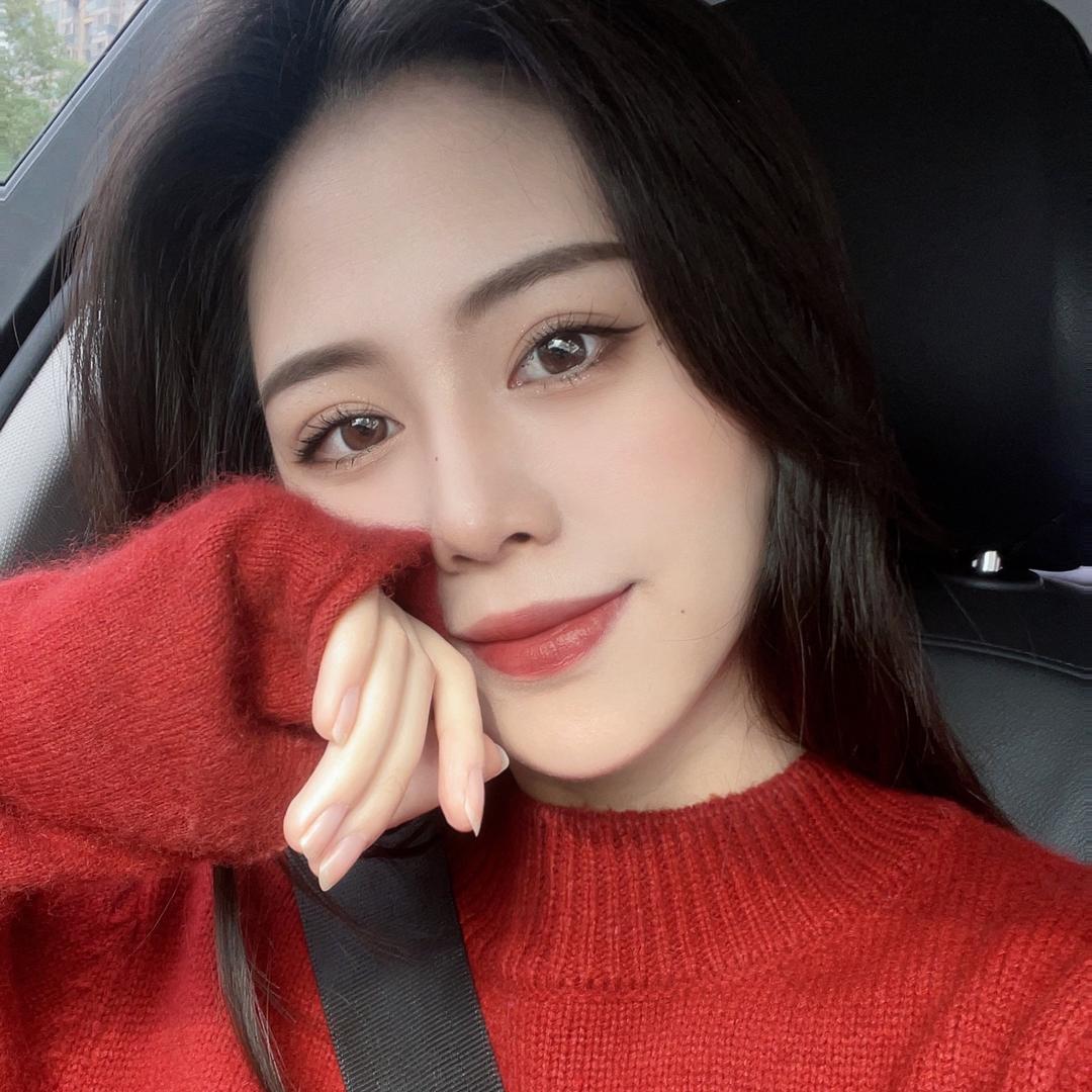 秋秋定制女装