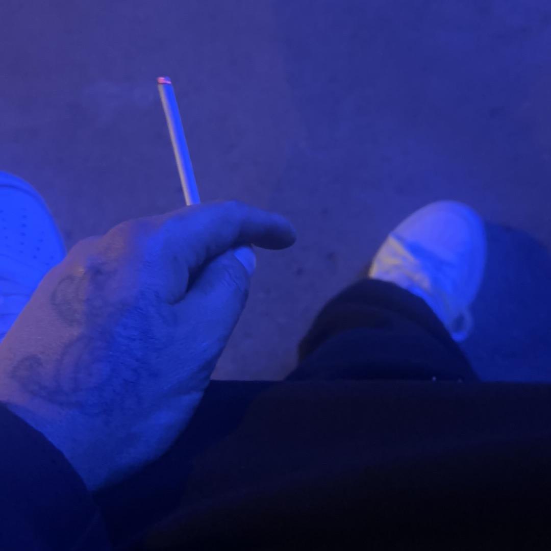 ༺烟🚬酒疗心伤 ꧂