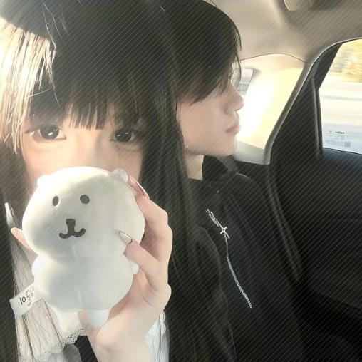 隐藏