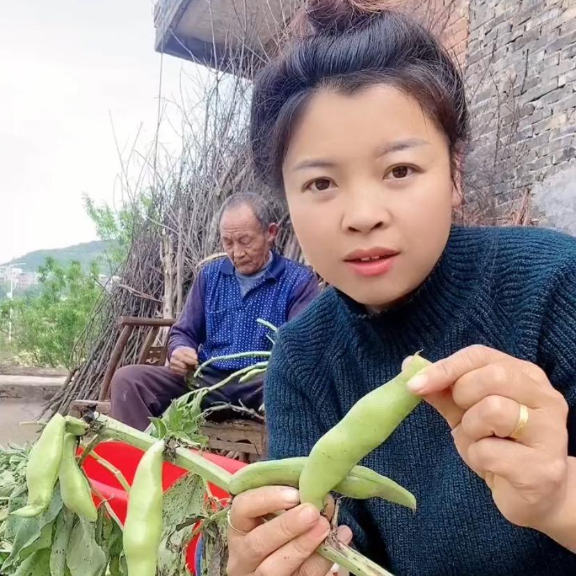 陈晓晓🥔洋芋粑粑