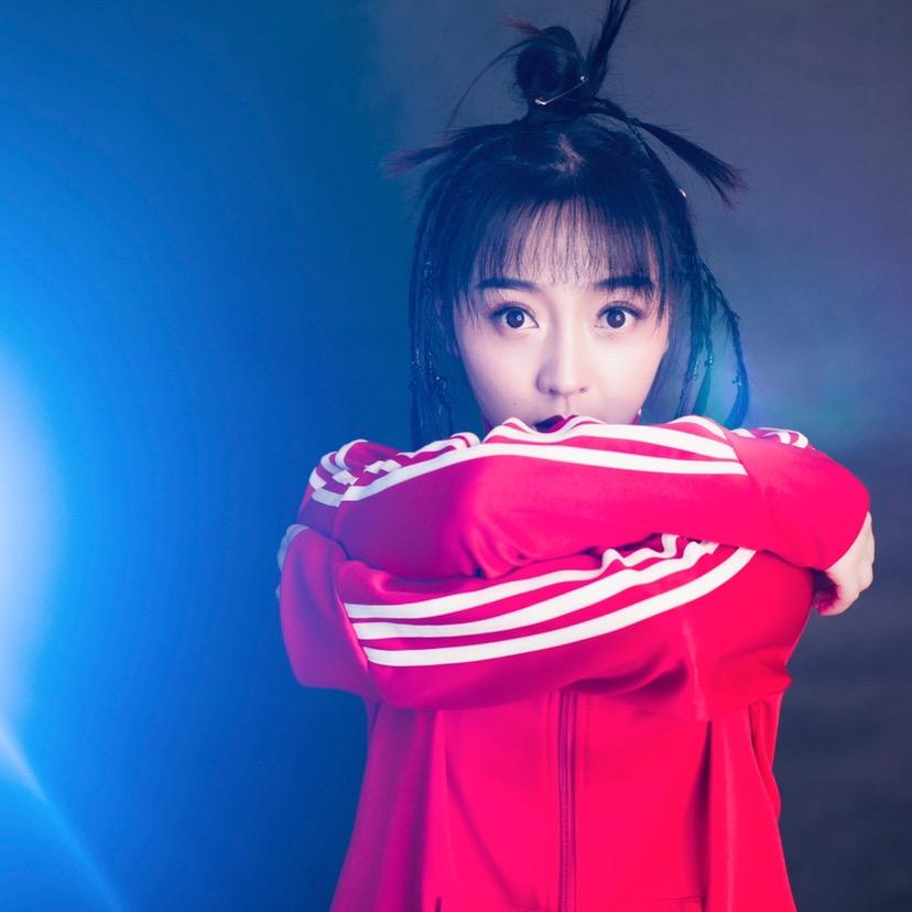 倾巢女孩儿