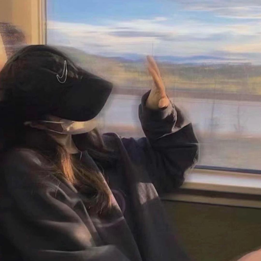 一吃脸就圆 ᯅ𝙞𝙞