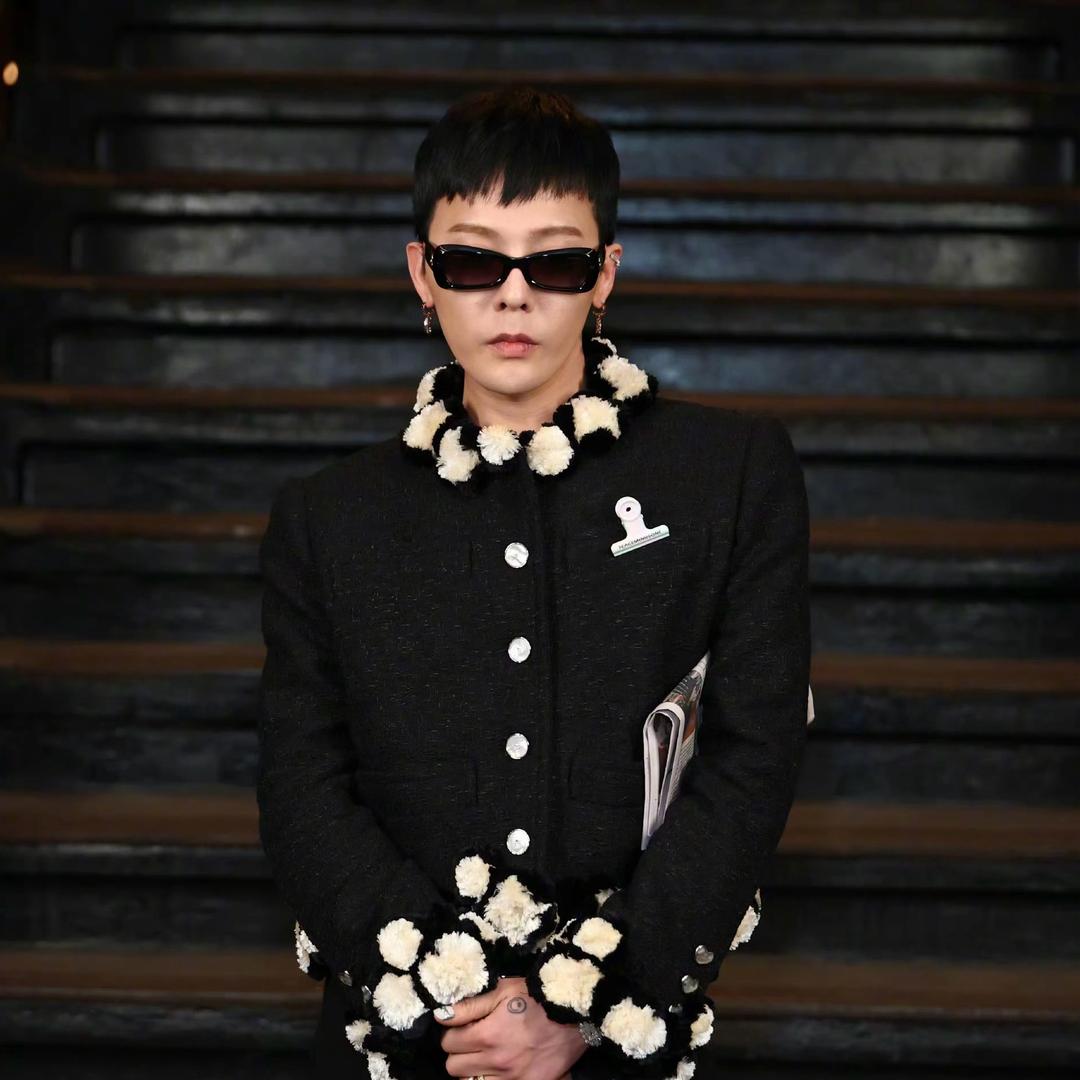 𝗦𝗛𝗔𝗥𝗘🫧