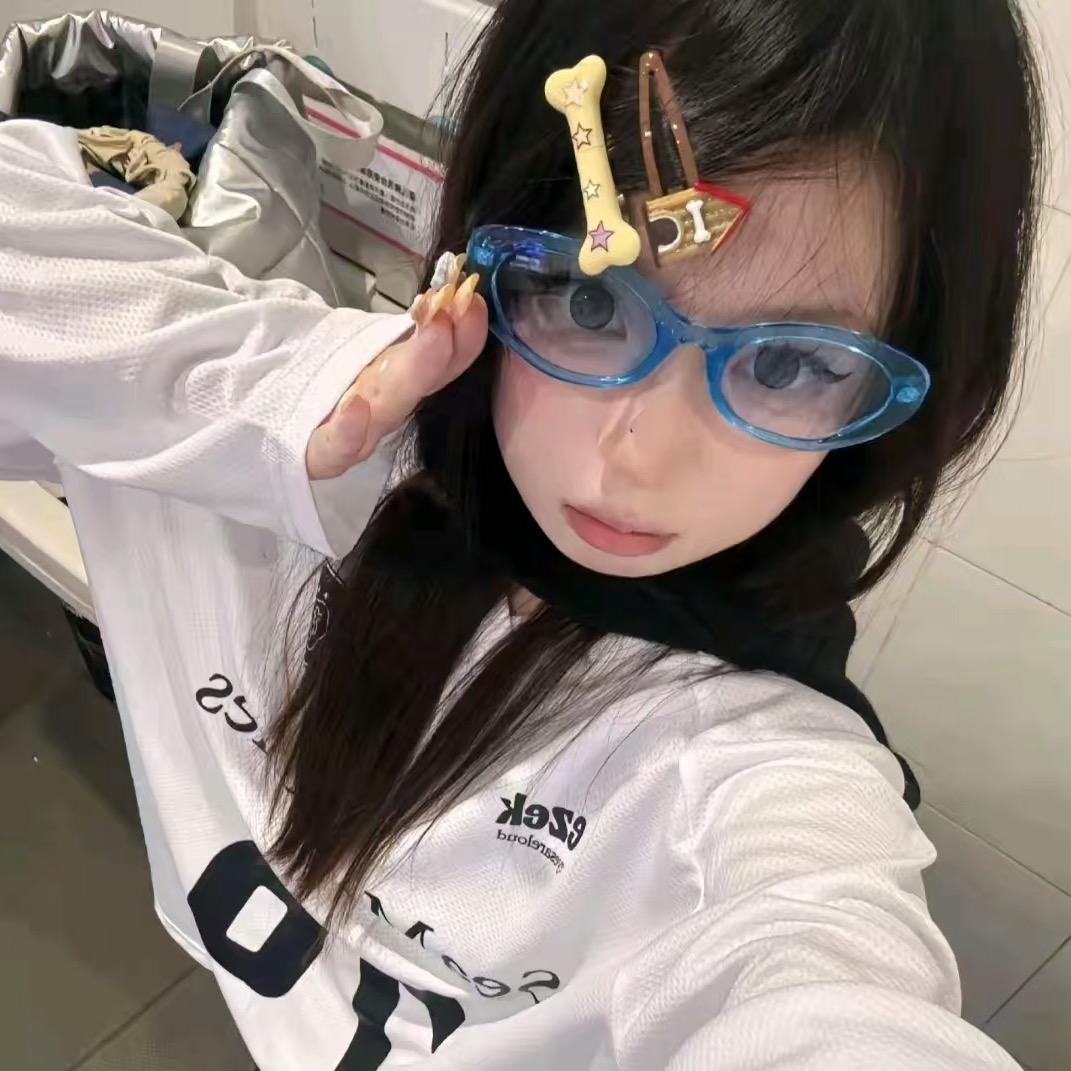 千逐.
