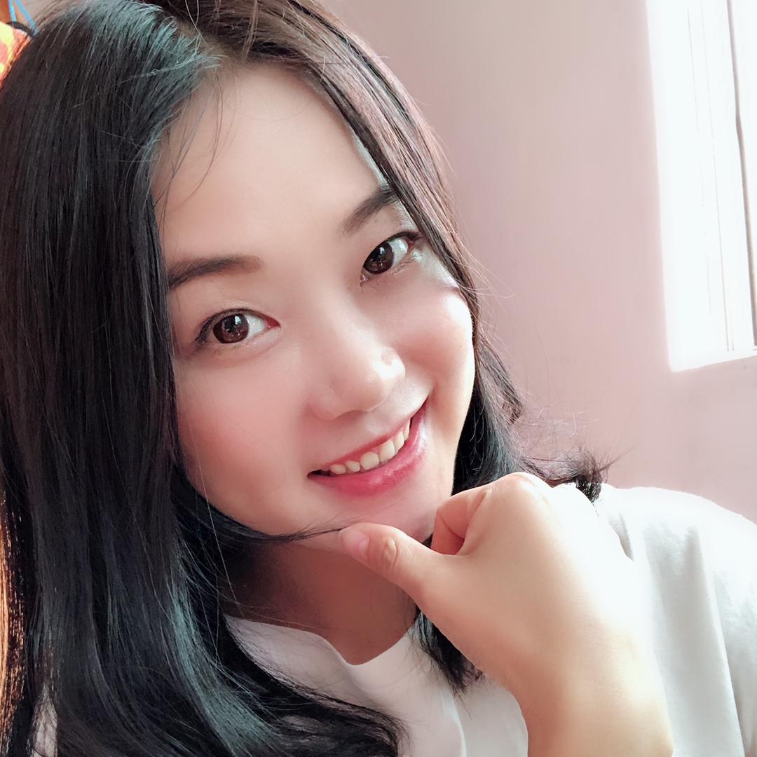 洛容子（带娃中）