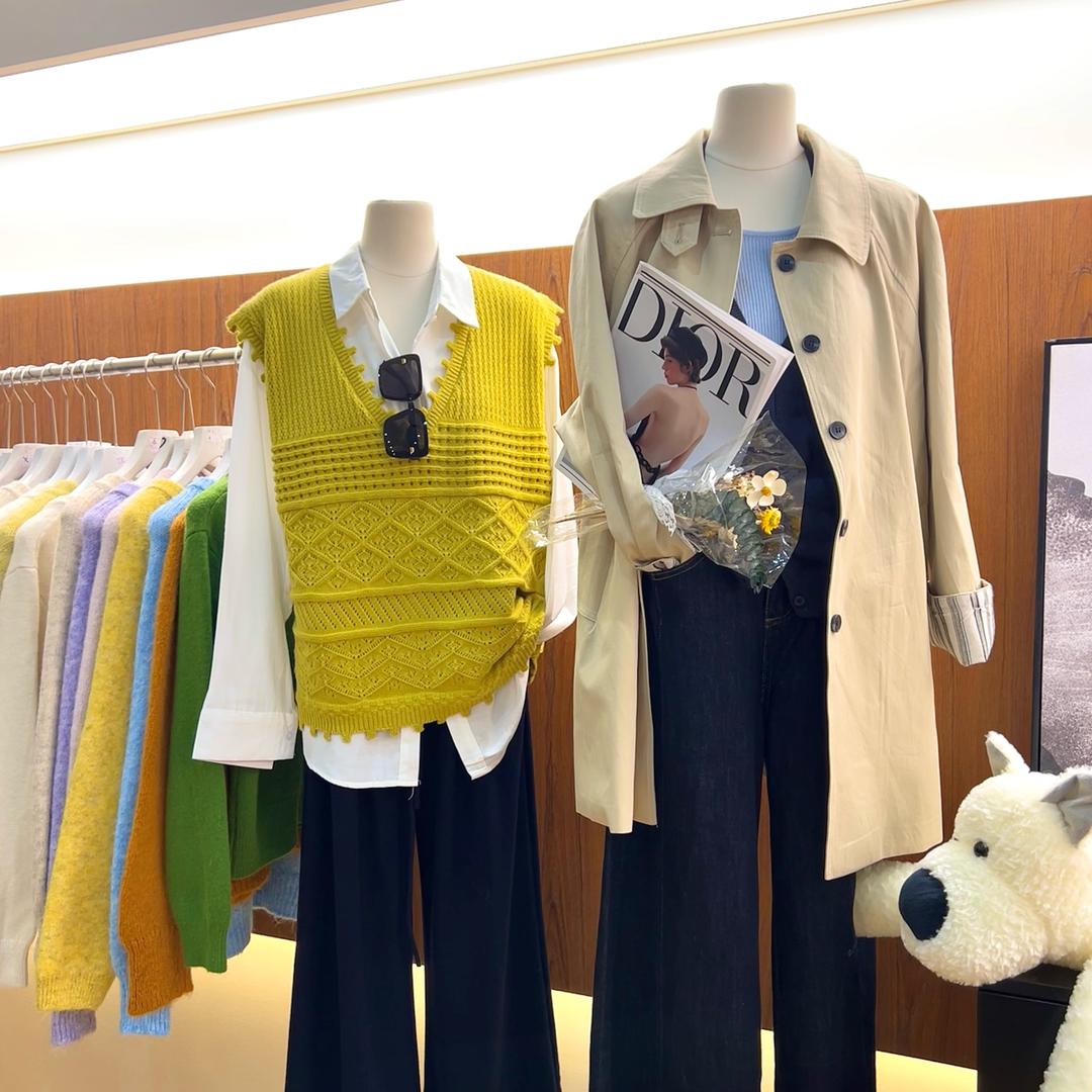 银基二楼《熹微》服饰店