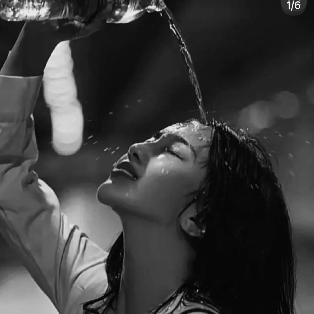 水瓶座♒