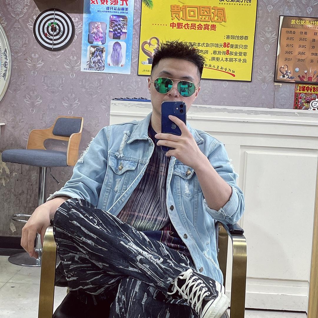 重庆靖翔发型设计