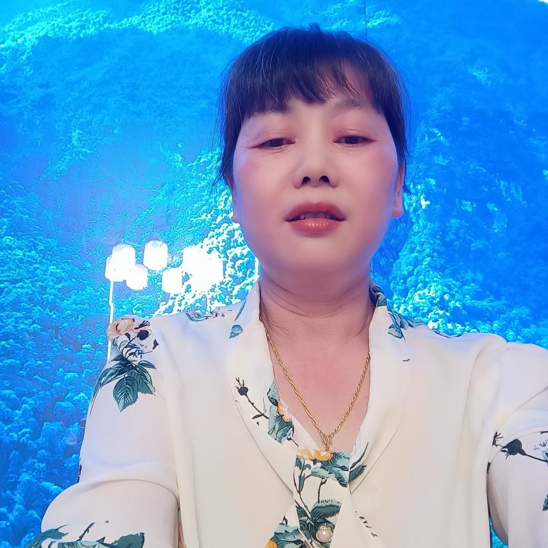 暮雨潇潇（走路主播）下午4点2O开播