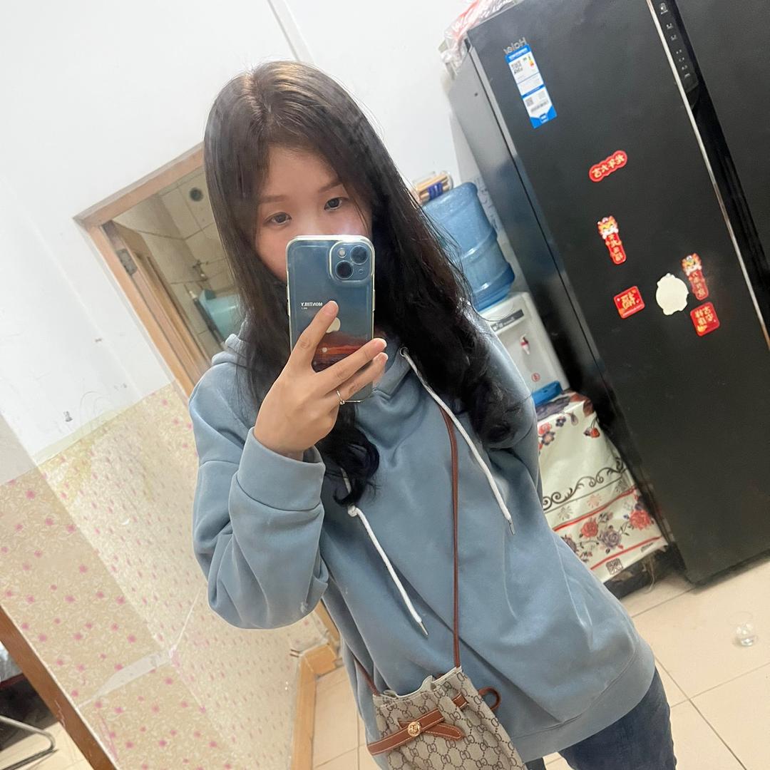 妮 妮
