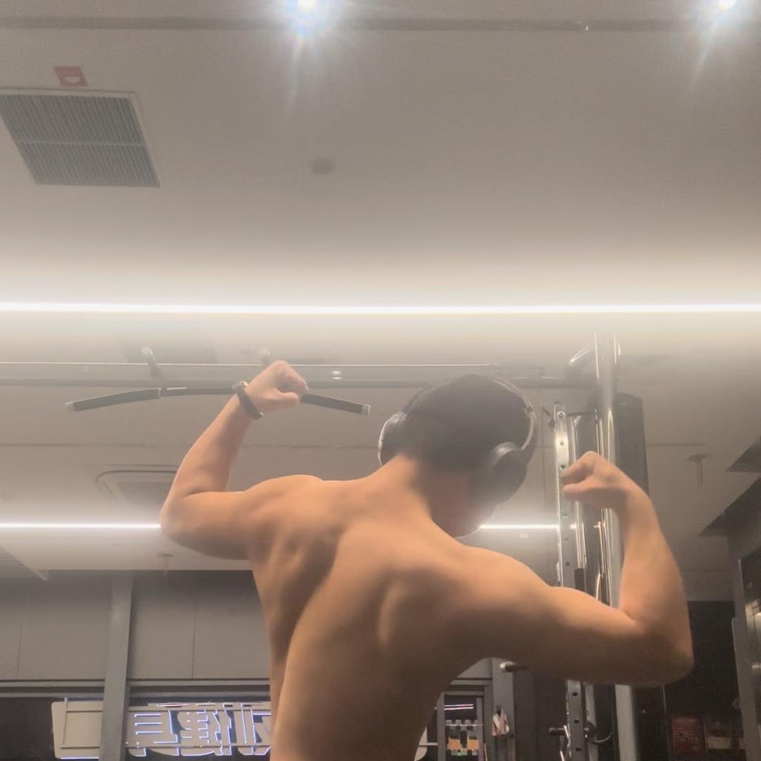 我也想要肌肉拉丝