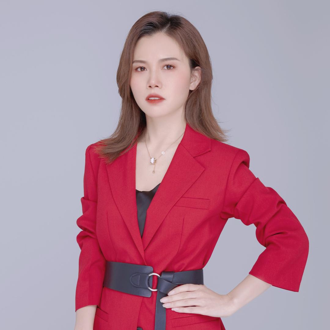绿城何娟