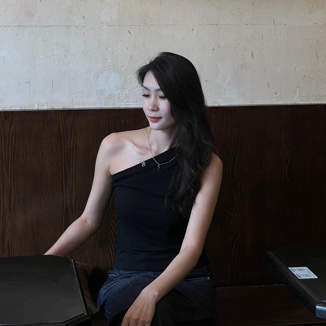 晴子。