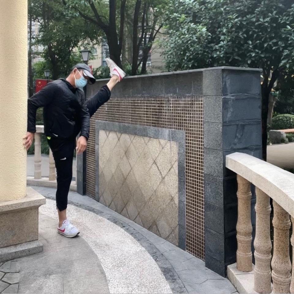隔壁老黄