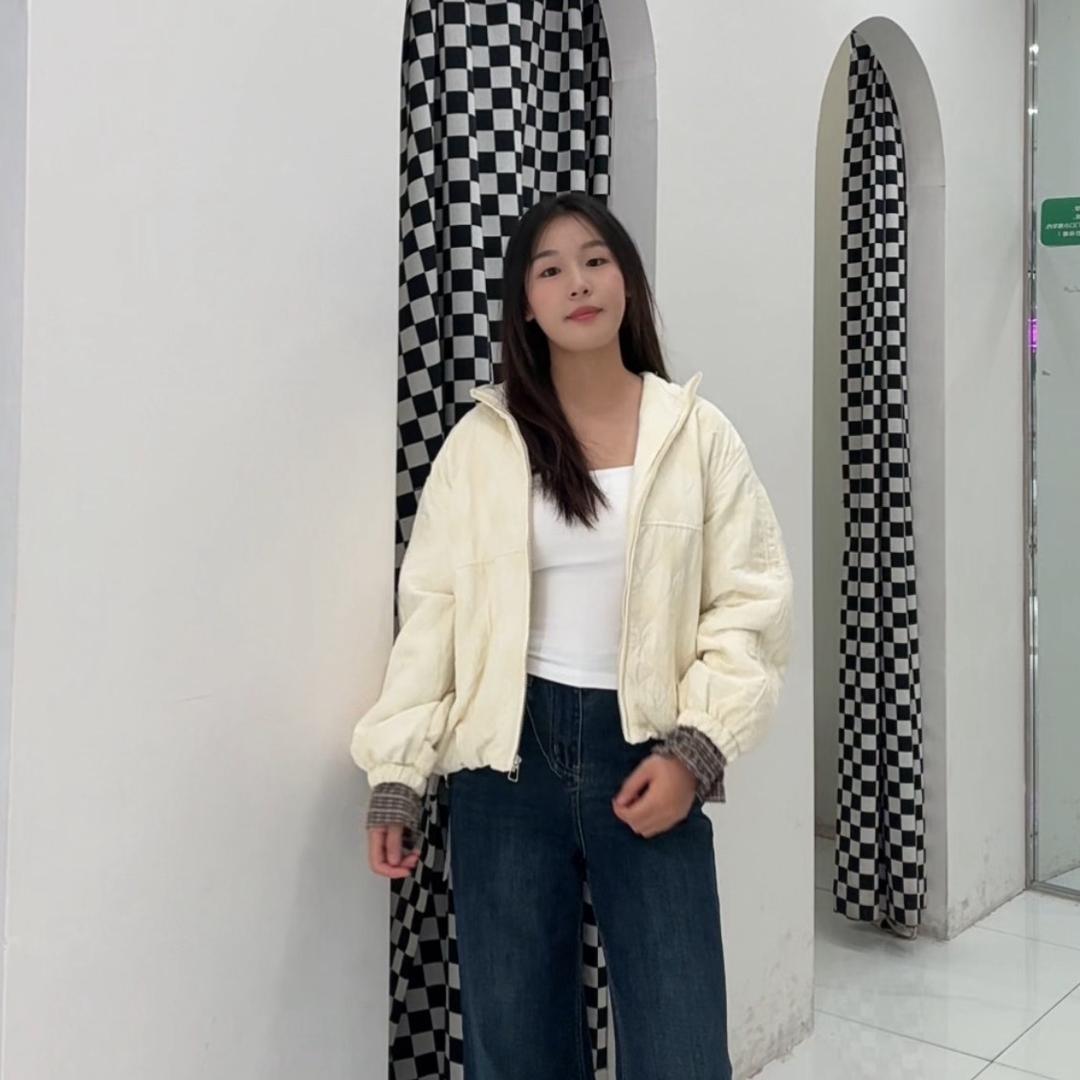 嗨衣购仓储自助女装佳慧
