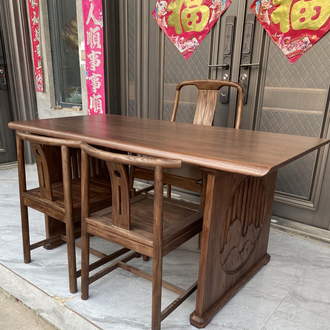 榆鑫阁实木家具工厂店