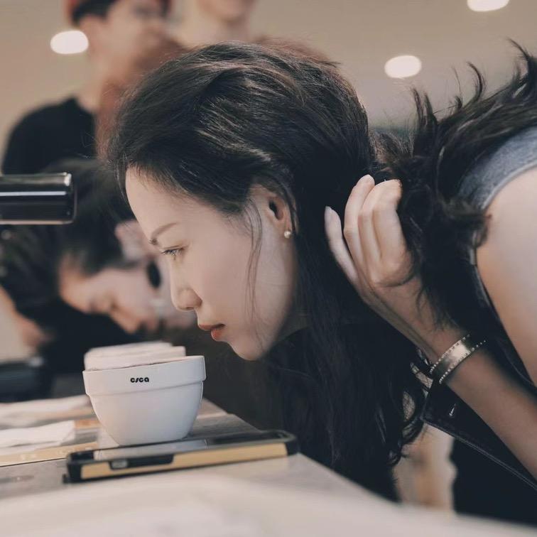 看不见我🙈