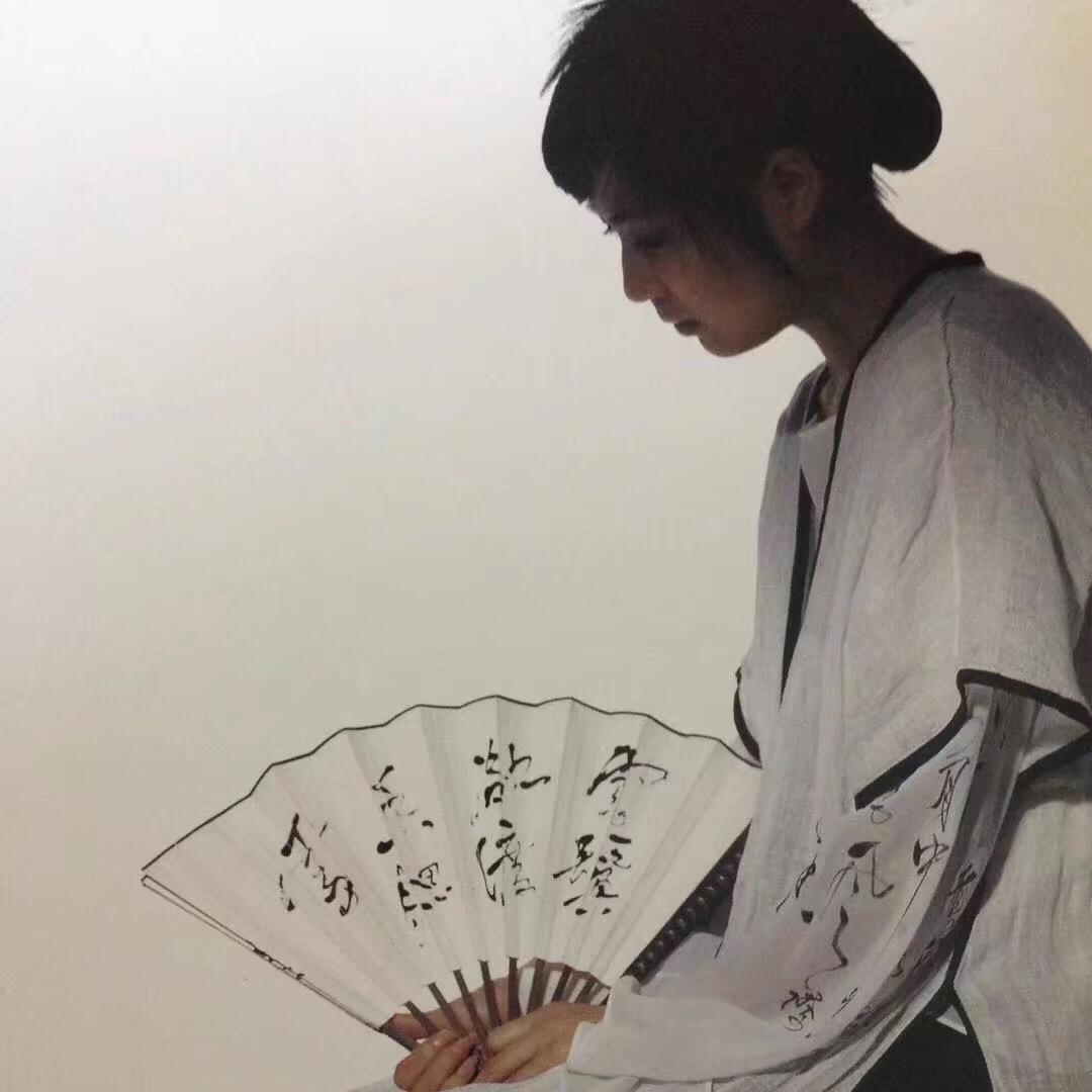 多云美人