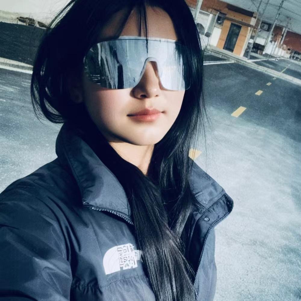 林熙熙.