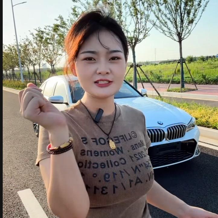 励庆汽车（老板娘）
