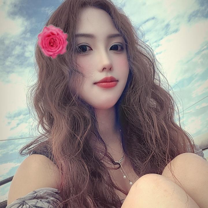 小小七