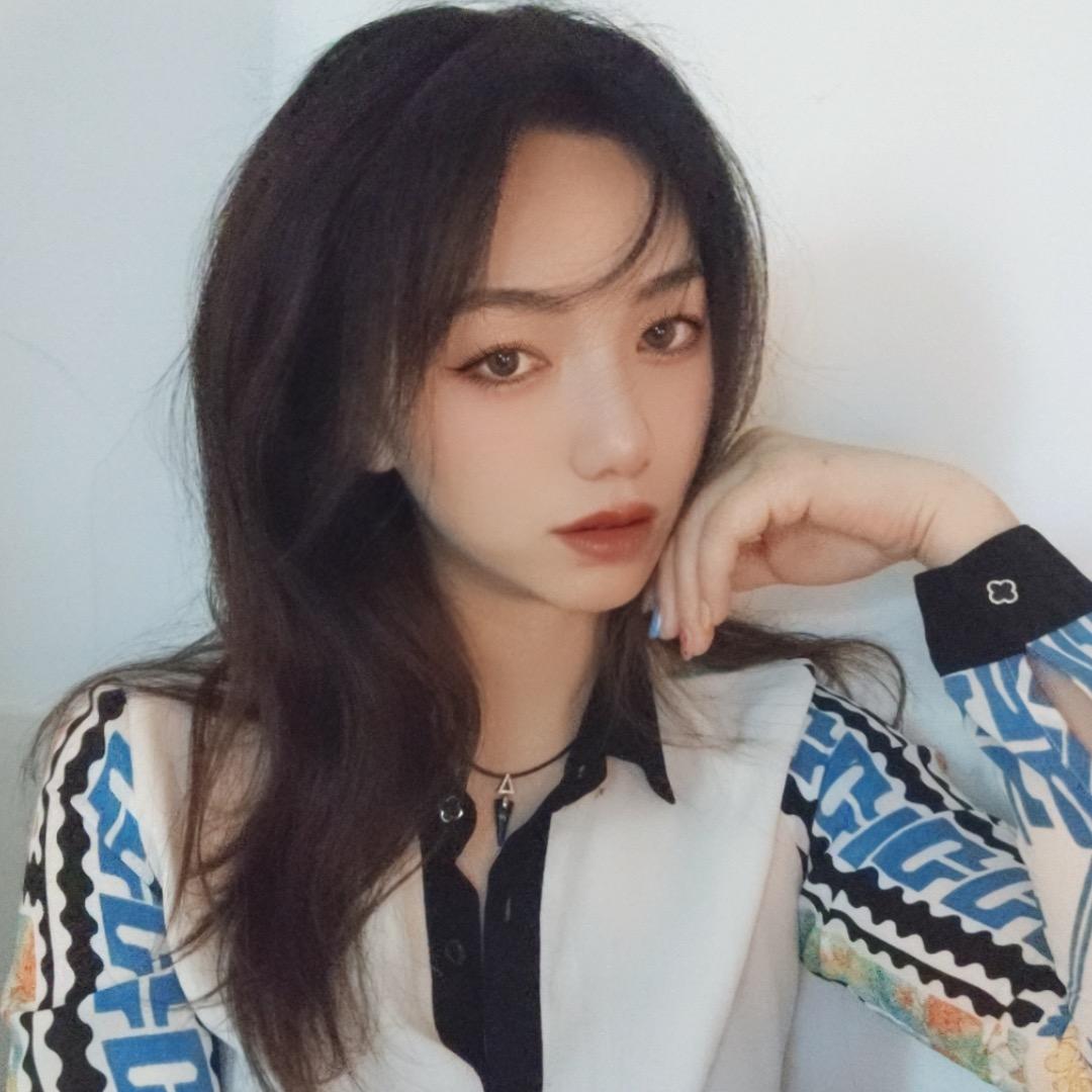 荣誉潮殿服饰  一诺