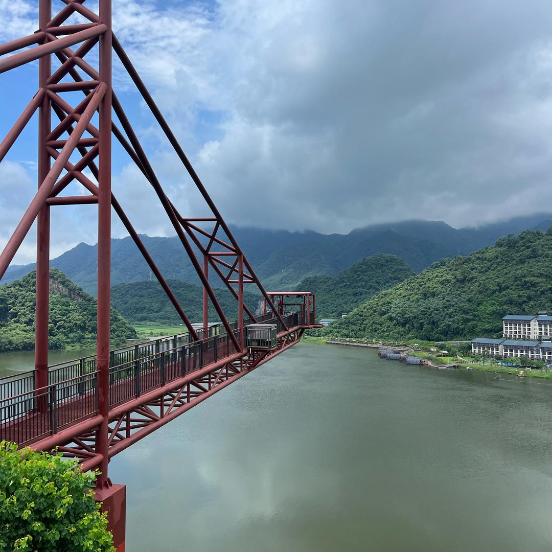 飞龙蹦极教练——小龙