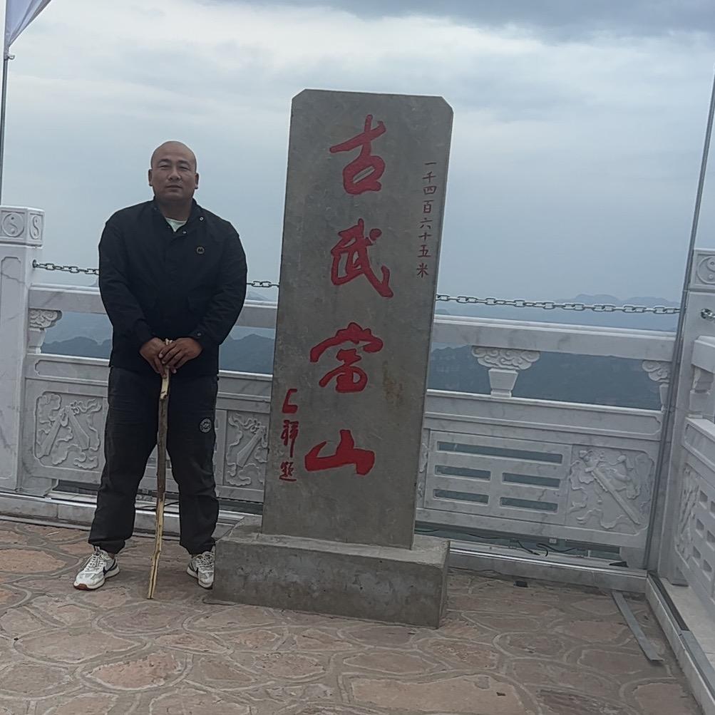 乡村H晓龙