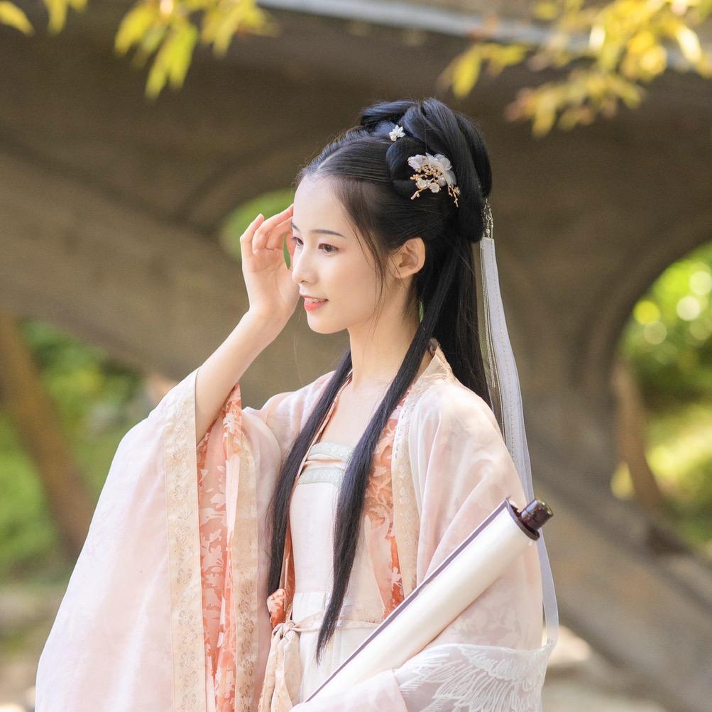晏微