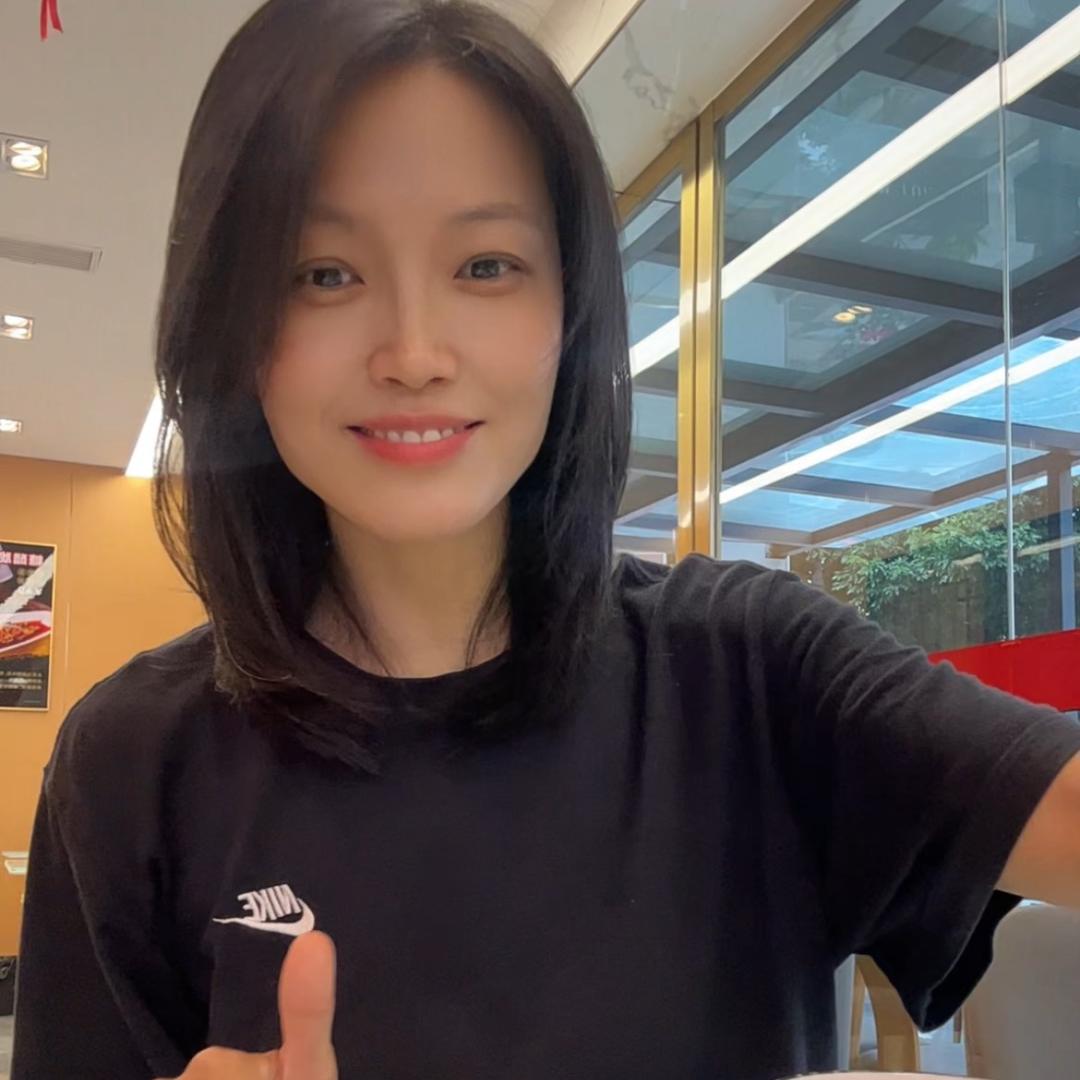 射洪市卖混凝土的小姐姐安惠