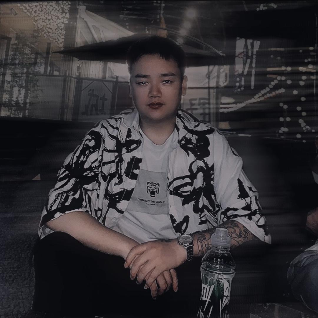 -Roc(大鹏)HairStudio