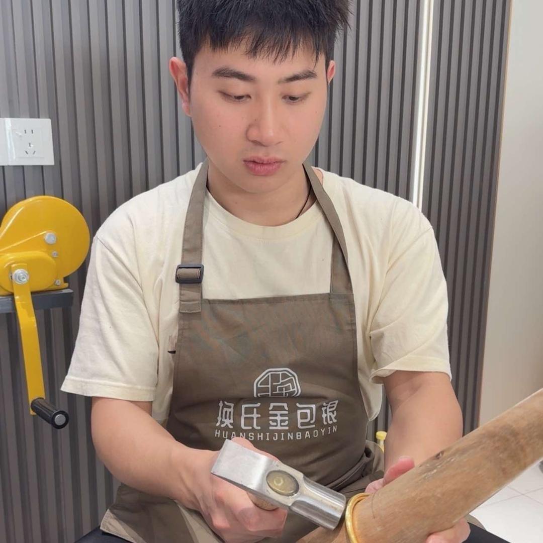 厦门换氏珠宝小黎